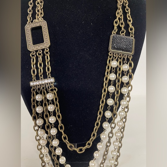 Vintage multi layer necklace with mixed media accents - Picture 2 of 4